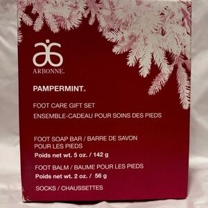NEW Arbonne Pampermint Foot Care Gift Set-New in Box